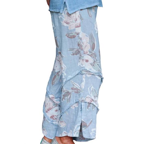 NEW LOOK MODE USA floral linen pants with ruffle detailed leg in dusty blue - Picture 2 of 5